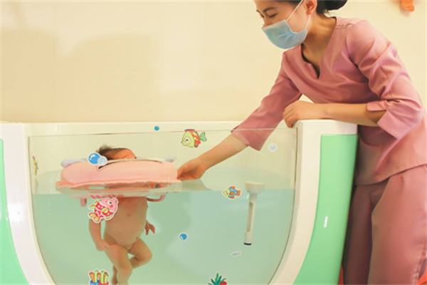 奇乐贝贝婴儿游泳馆